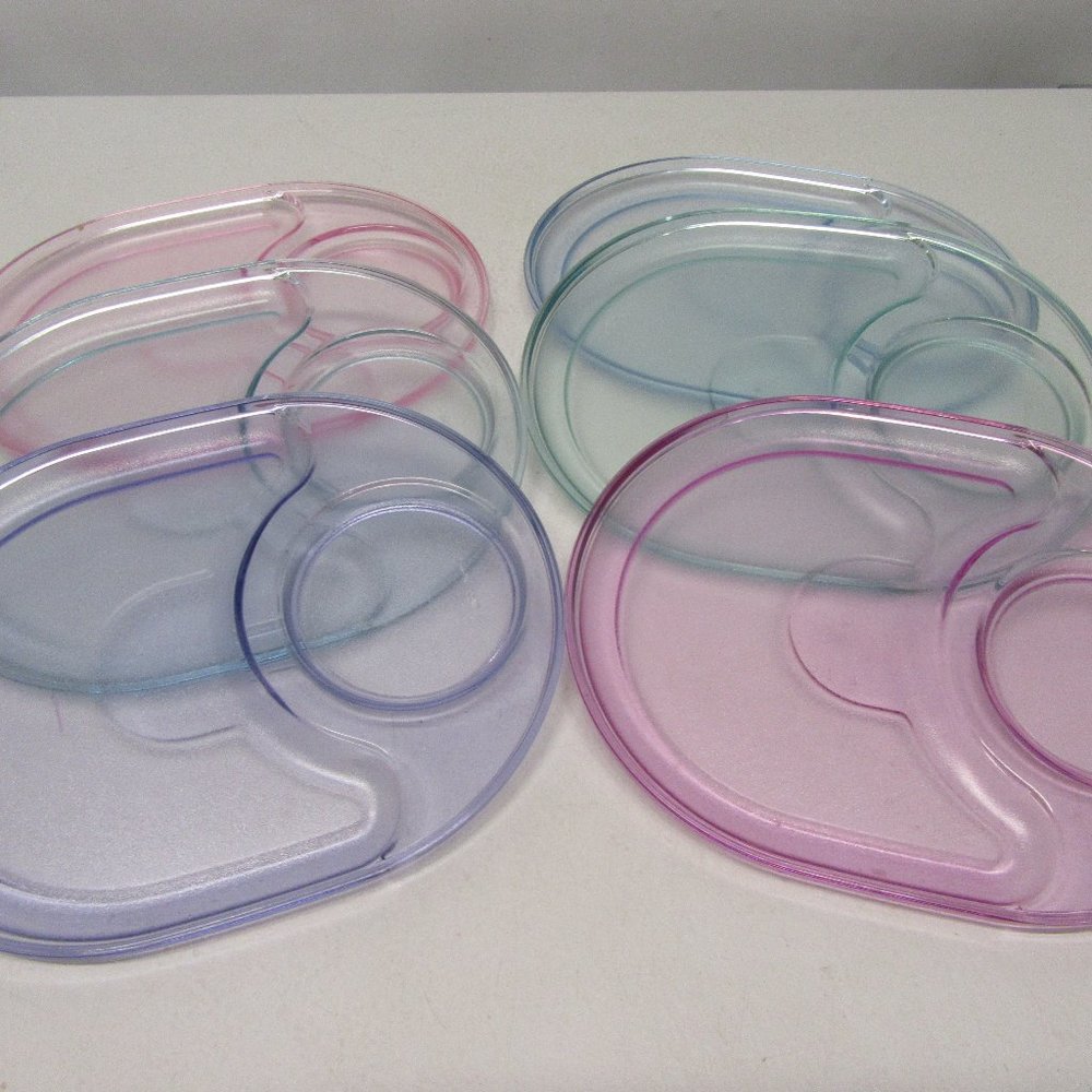 Set of 6 Tupperware Snackatizer Plates